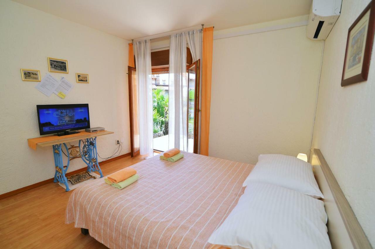 Charming Getaway W Panoramic Sea Views And Rewarded Garden Apartman Abbázia